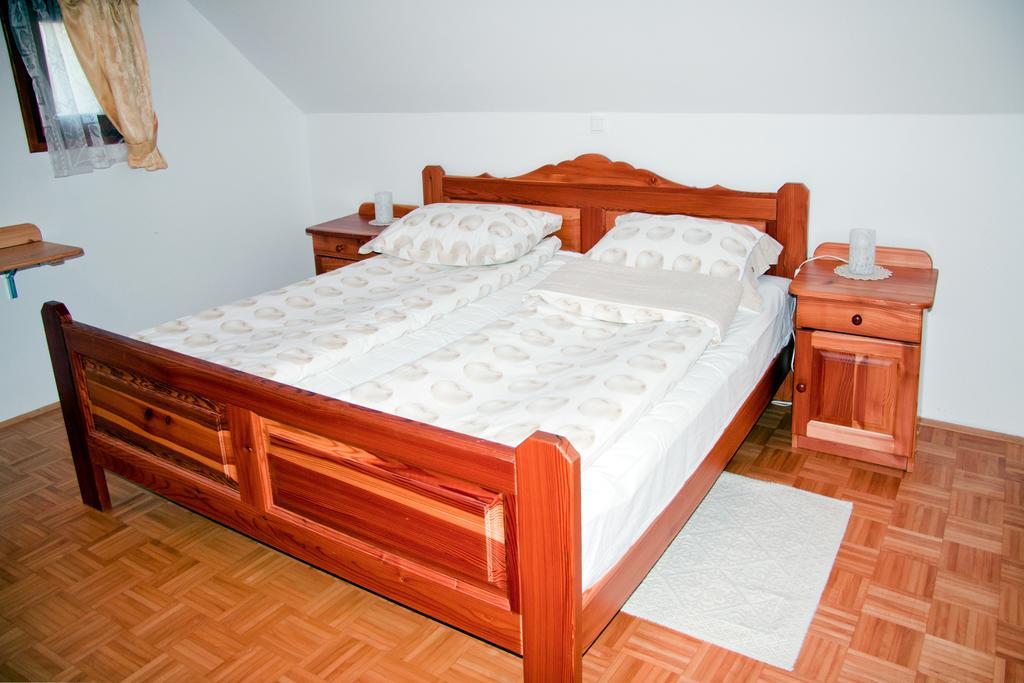 Farm Stay Bukovje 류브노 외부 사진